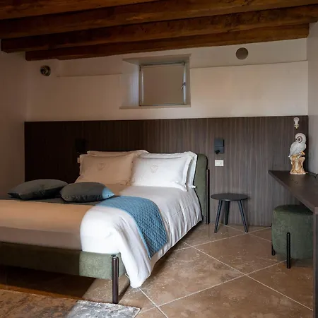 Tenuta Duchi Corbanus Aparthotel *