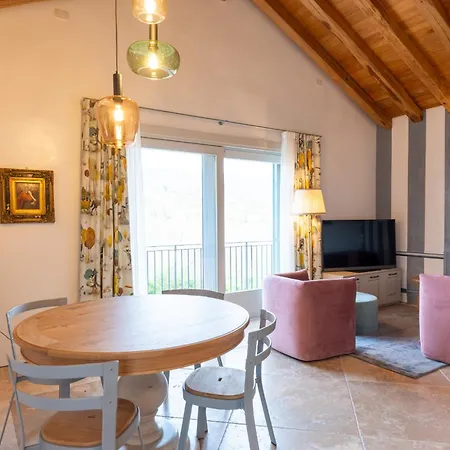 Tenuta Duchi Corbanus Aparthotel Corbanese